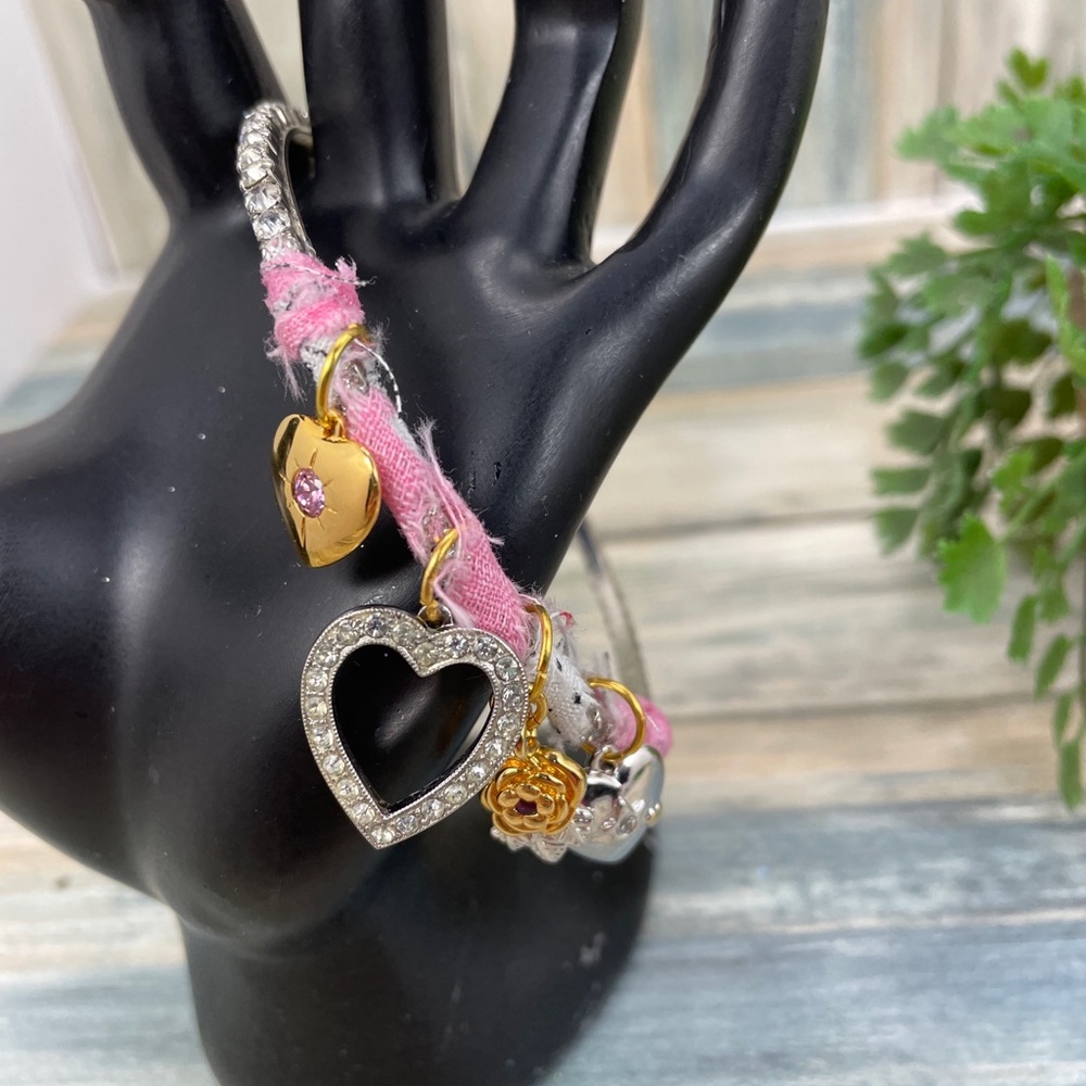 ⭐️Adorned Crown rhinestone bangle heart charm - Picture 3 of 9